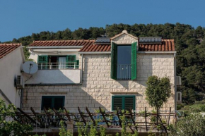 Apartments with a parking space Bol, Brac - 17776